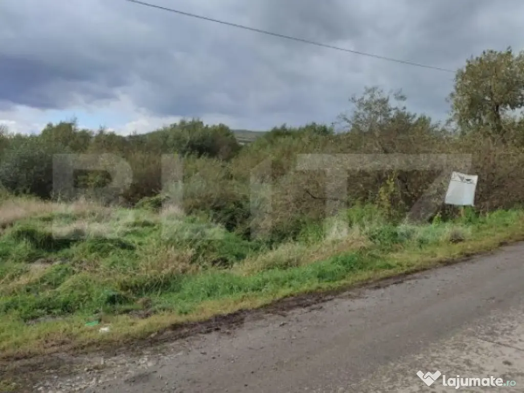 Teren extravilan de vanzare, 70 ari, utilitati, zona Simione