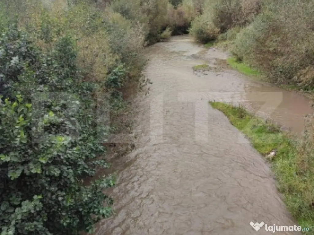 Teren extravilan de vanzare, 70 ari, utilitati, zona Simione