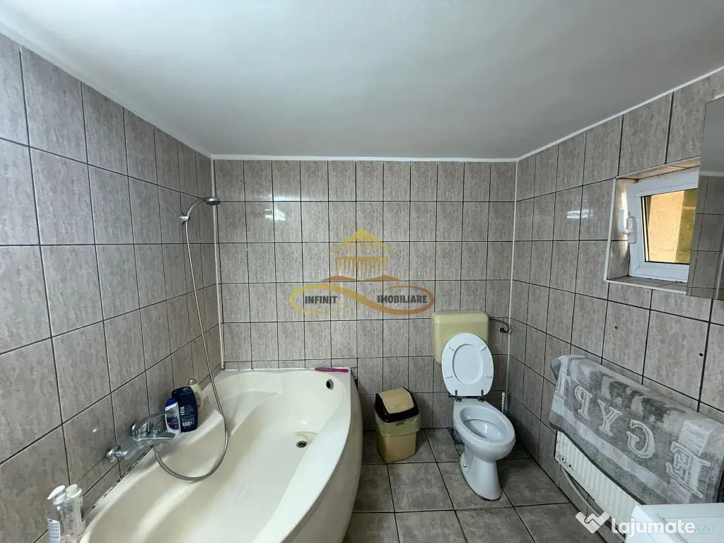 Casa de vanzare in Bacau cartier CFR