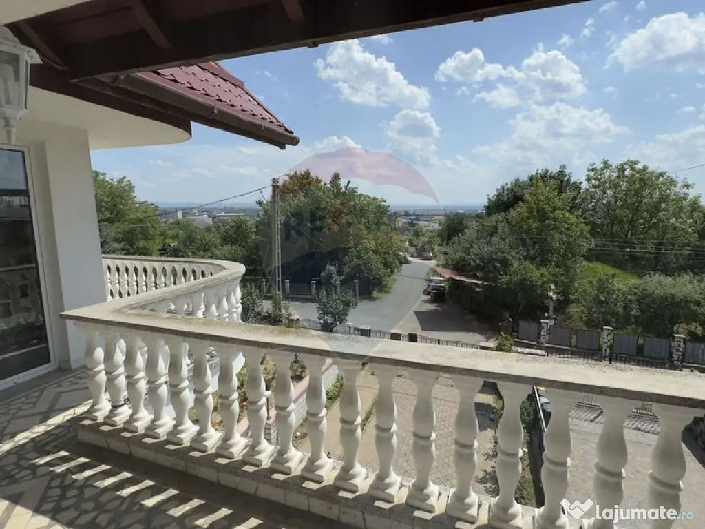 DE VANZARE CASA CU TEREN IN ZONA PREMIUM