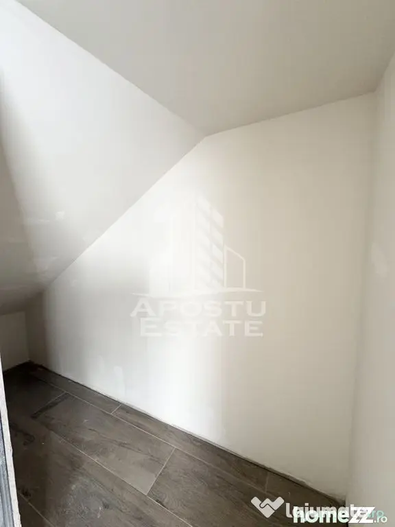 Case insiruite cu 3 camere, toate utilitatile, finalizat la asfalt. - Giroc (Timis)