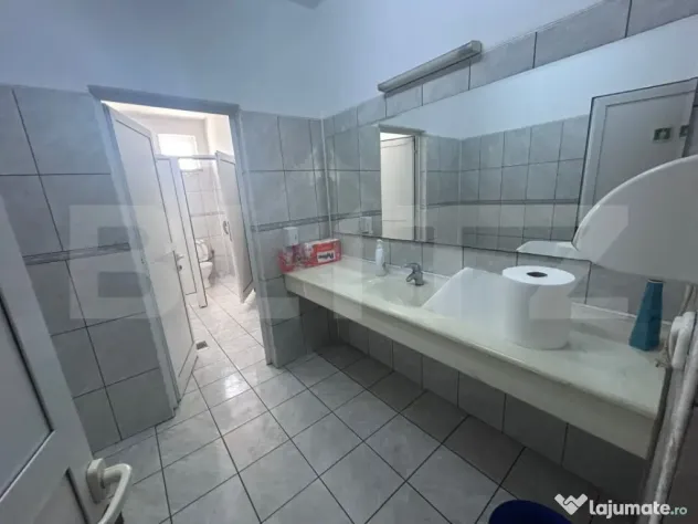 Spatiu de birouri modern, 480mp, 10 locuri de parcare, carti