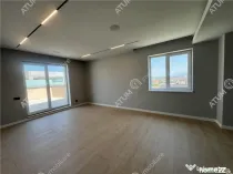 Penthouse cu 3 camere 2 bai si 2 terase zona Calea Surii Mic