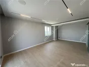 Penthouse cu 3 camere 2 bai si 2 terase zona Calea Surii Mic 