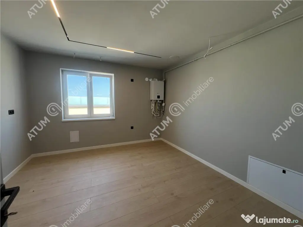 Penthouse cu 3 camere 2 bai si 2 terase zona Calea Surii Mic