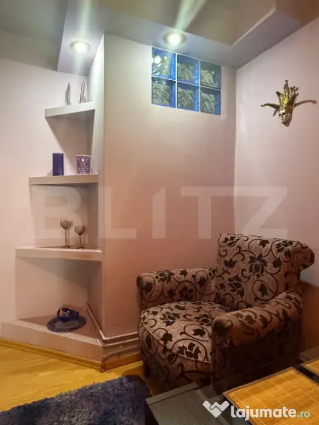 Apartament 3 camere, 46 mp, zona CENTRAL