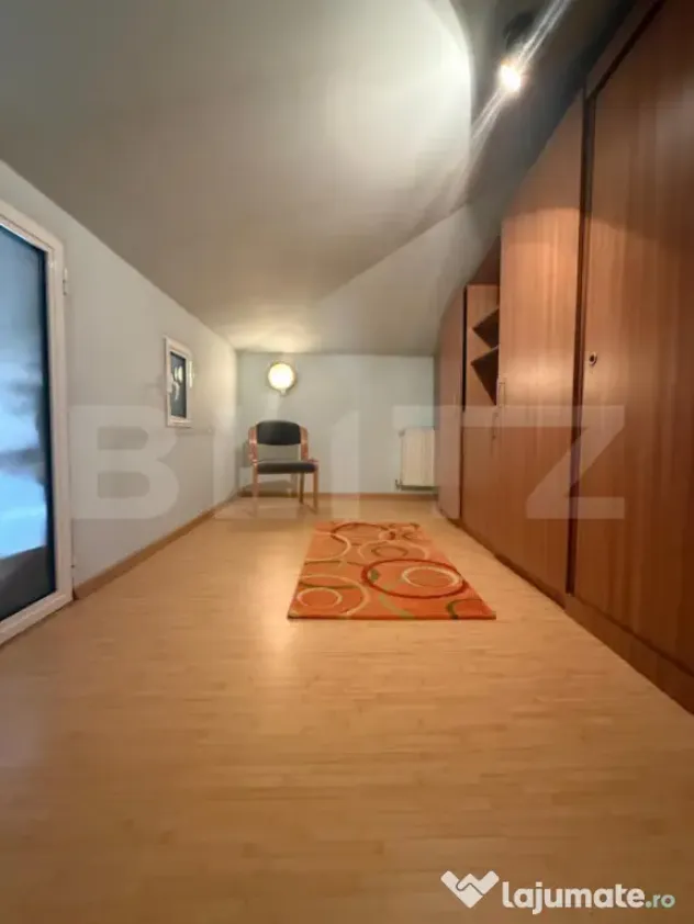 Apartament 3 camere, 46 mp, zona CENTRAL