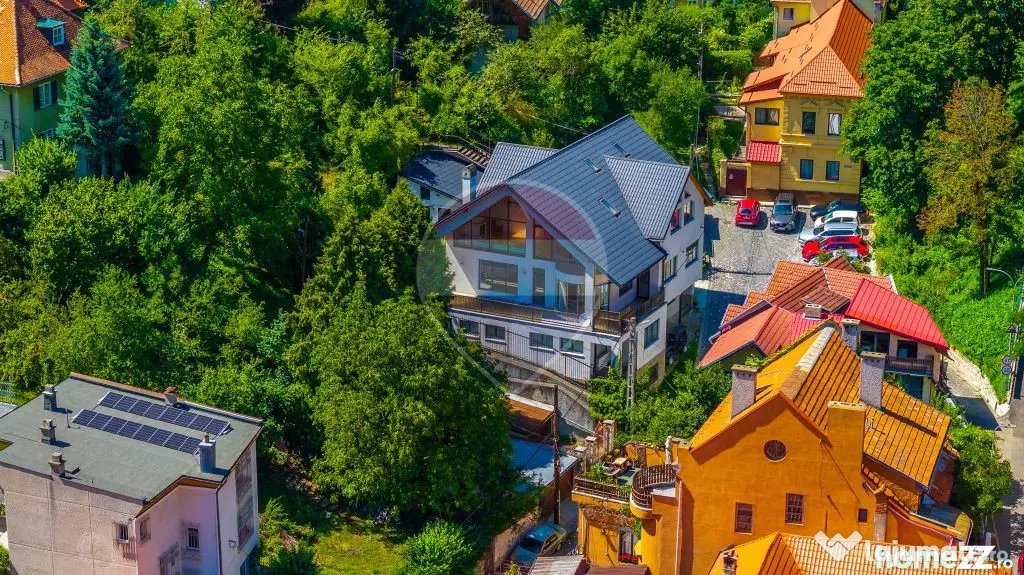 Investiție în Centrul Istoric al Brașovului, 3140 mp, ...