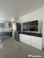 Apartament de vanzare, cu 2 camere, zona semicentral