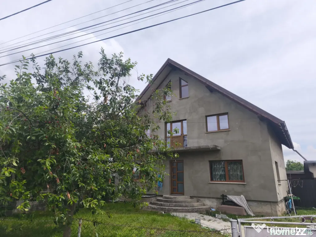 Casa individuala 5 camere, 370 mp teren, Radauti