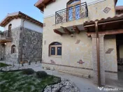 Casa de 4 camere , zona Tractorul 