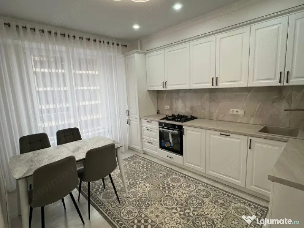 2 camere in zona Soarelui