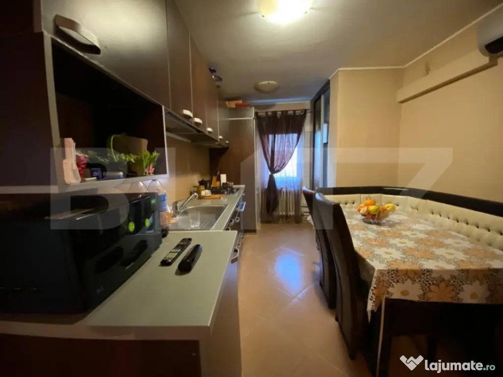 Apartament 3 camere, 64 mp, zona strazii Fabricii de Zahar