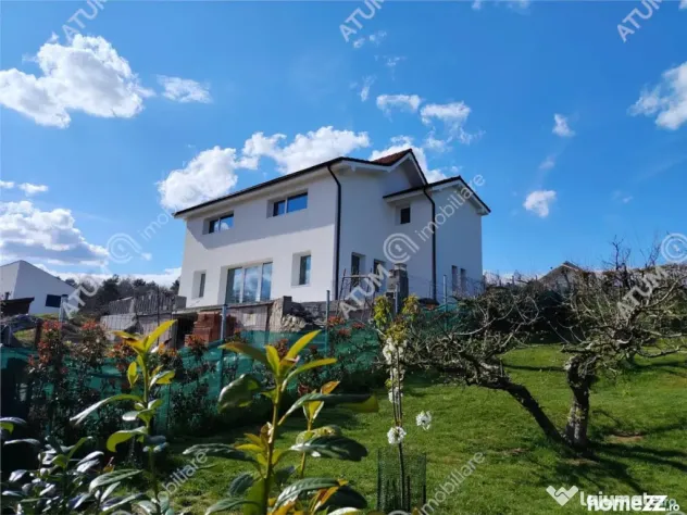 Casa individuala in Cisnadioara cu 4 camere 2 bai terasa ter - Cisnadioara (Sibiu)