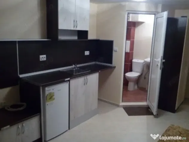 1 camera in zona Spitalului Judetean
