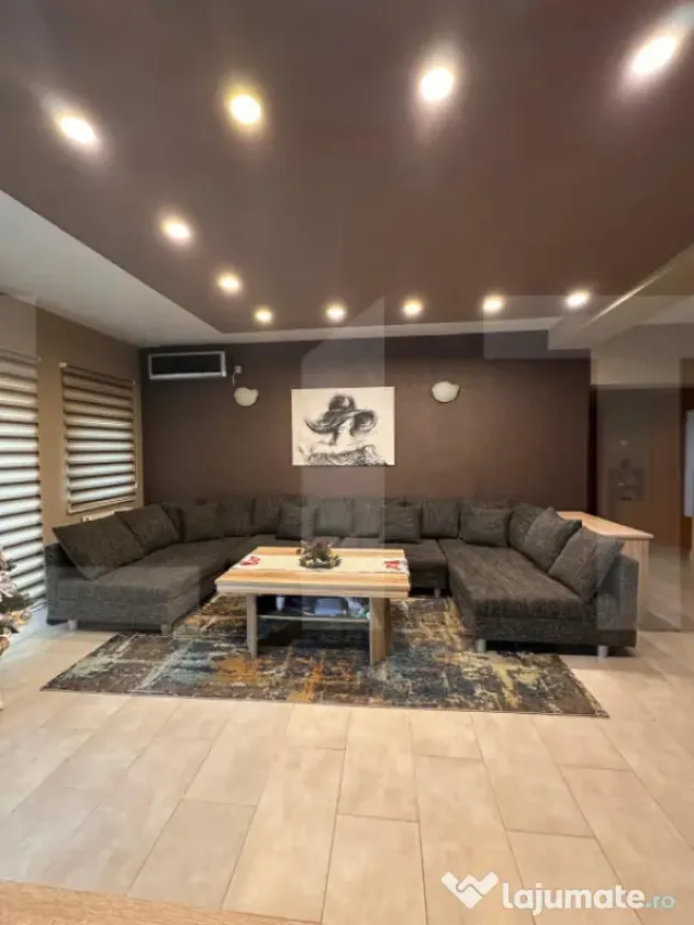 Casă spațioasă, de vanzare, cu 4 camere, 120 mp, zona Sel