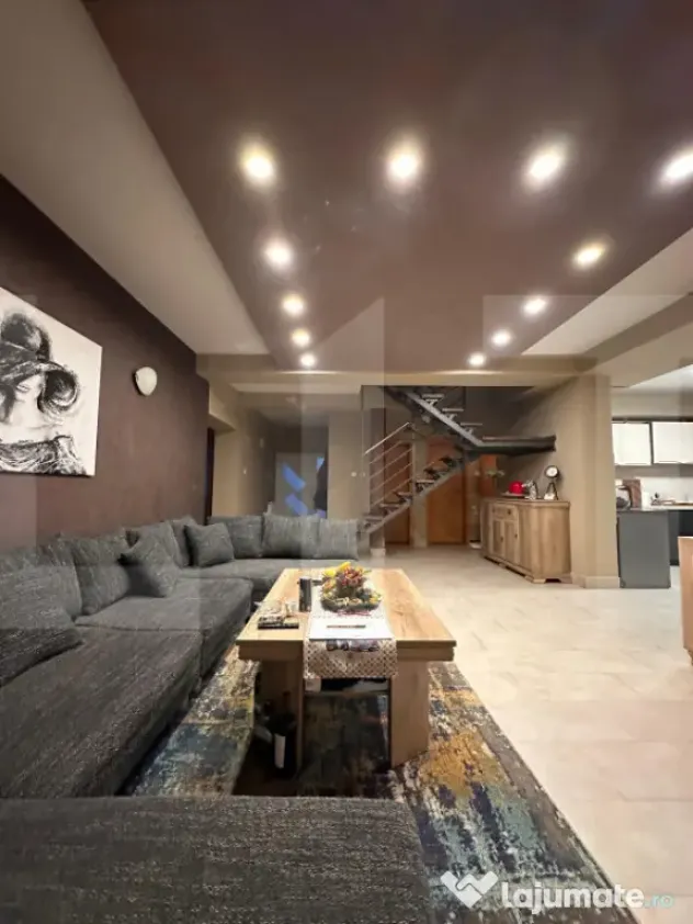Casă spațioasă, de vanzare, cu 4 camere, 120 mp, zona Sel