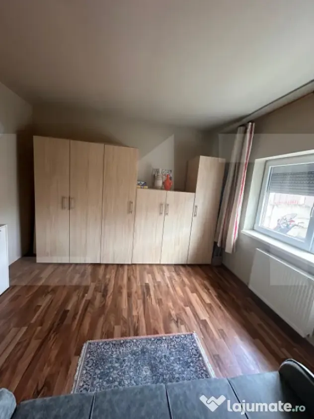 Casă spațioasă, de vanzare, cu 4 camere, 120 mp, zona Sel