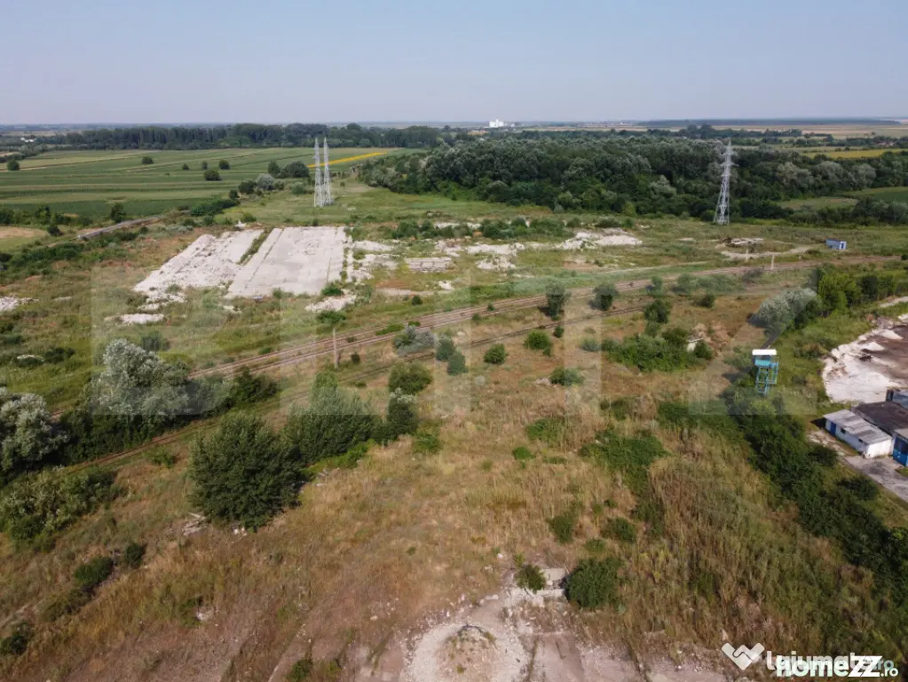 Teren intravilan, de vanzare, 28.760 mp, zona industrială T