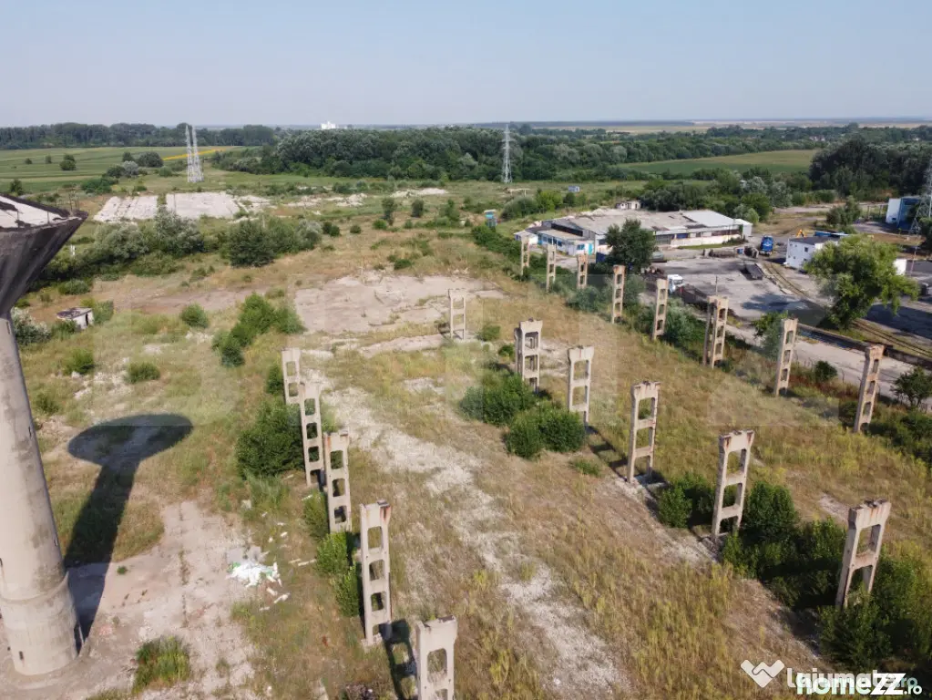 Teren intravilan, de vanzare, 28.760 mp, zona industrială T