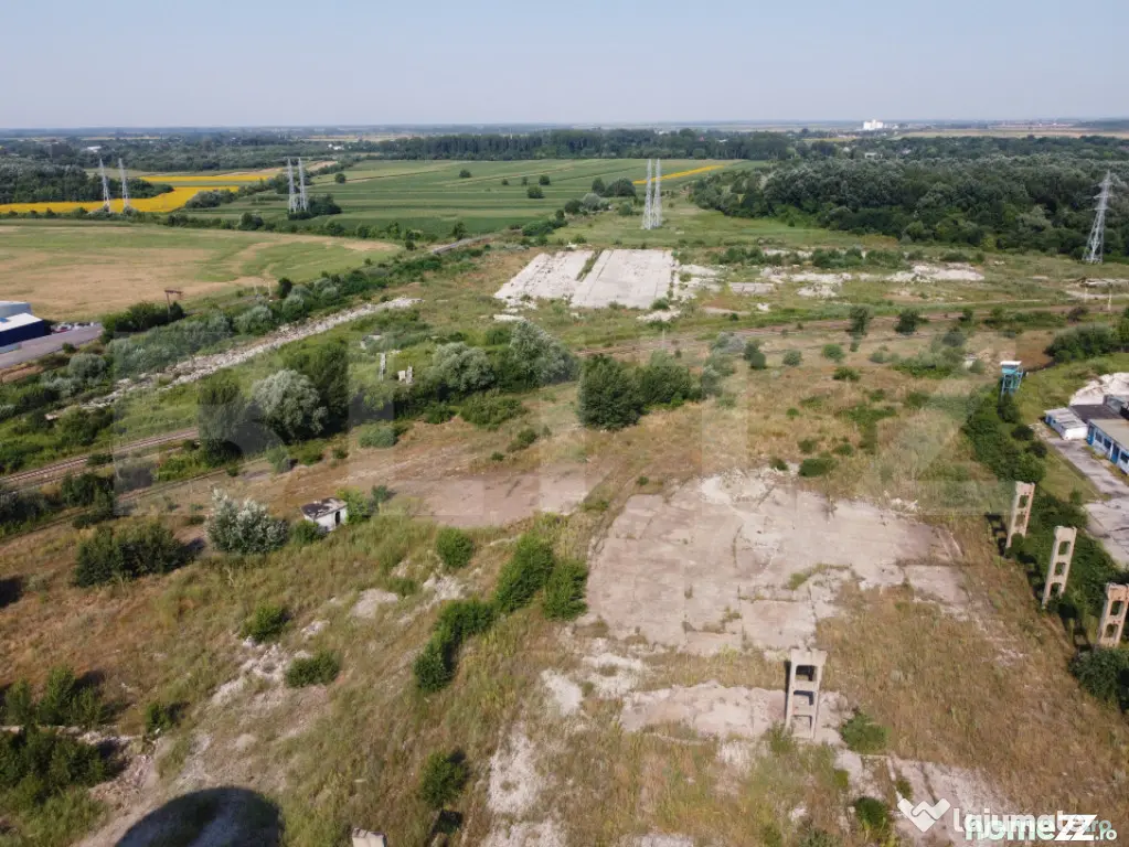 Teren intravilan, de vanzare, 28.760 mp, zona industrială T