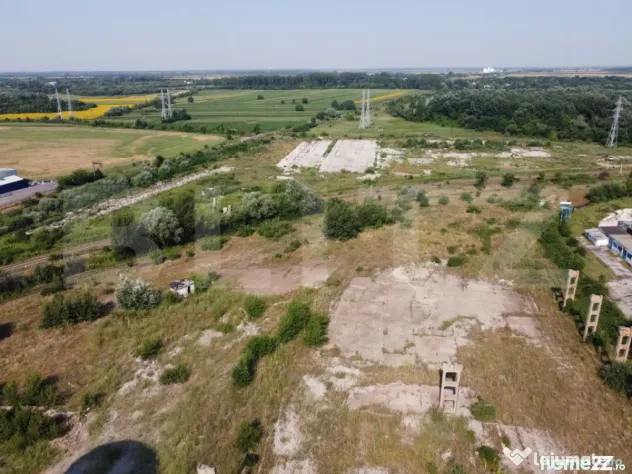 Teren intravilan, de vanzare, 28.760 mp, zona industrială T