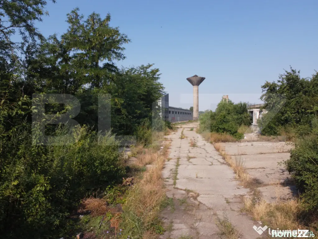 Teren intravilan, de vanzare, 28.760 mp, zona industrială T