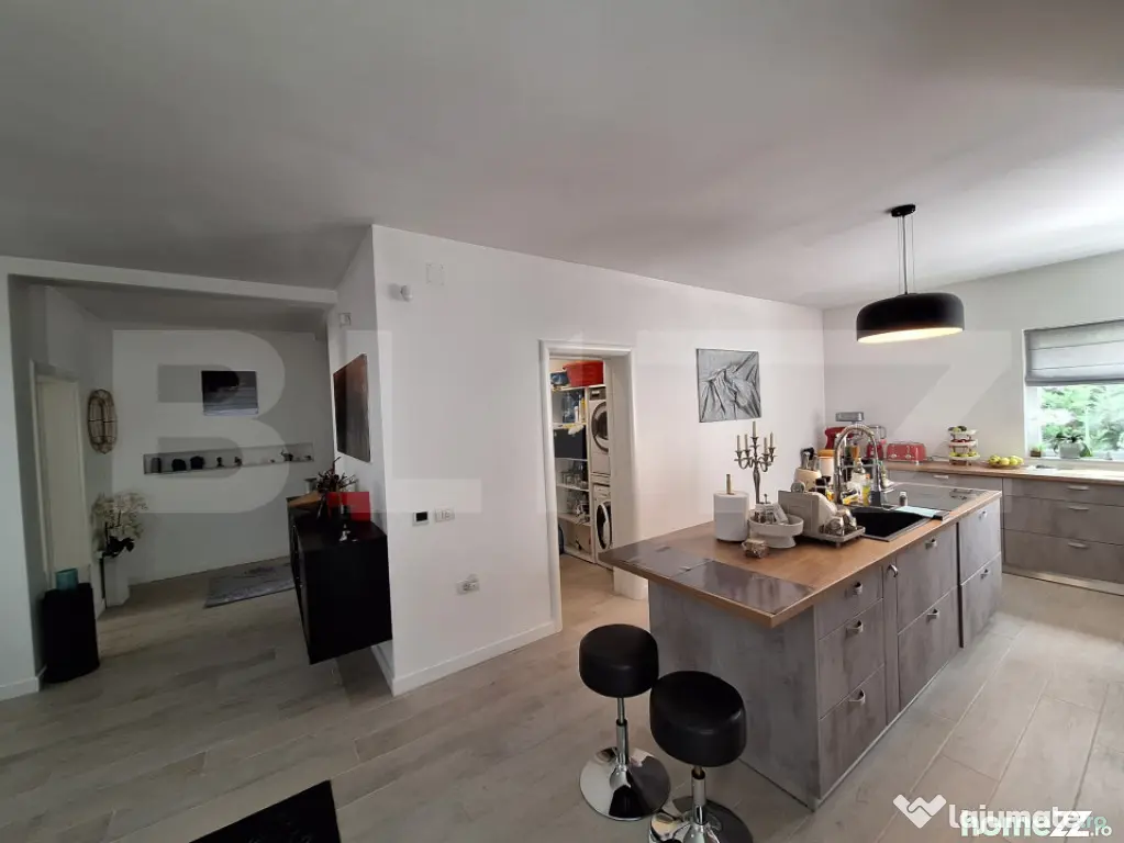 Vila de lux, mobilata, utilata, teren superb 1150 mp, piscin - Timisoara (Timis)