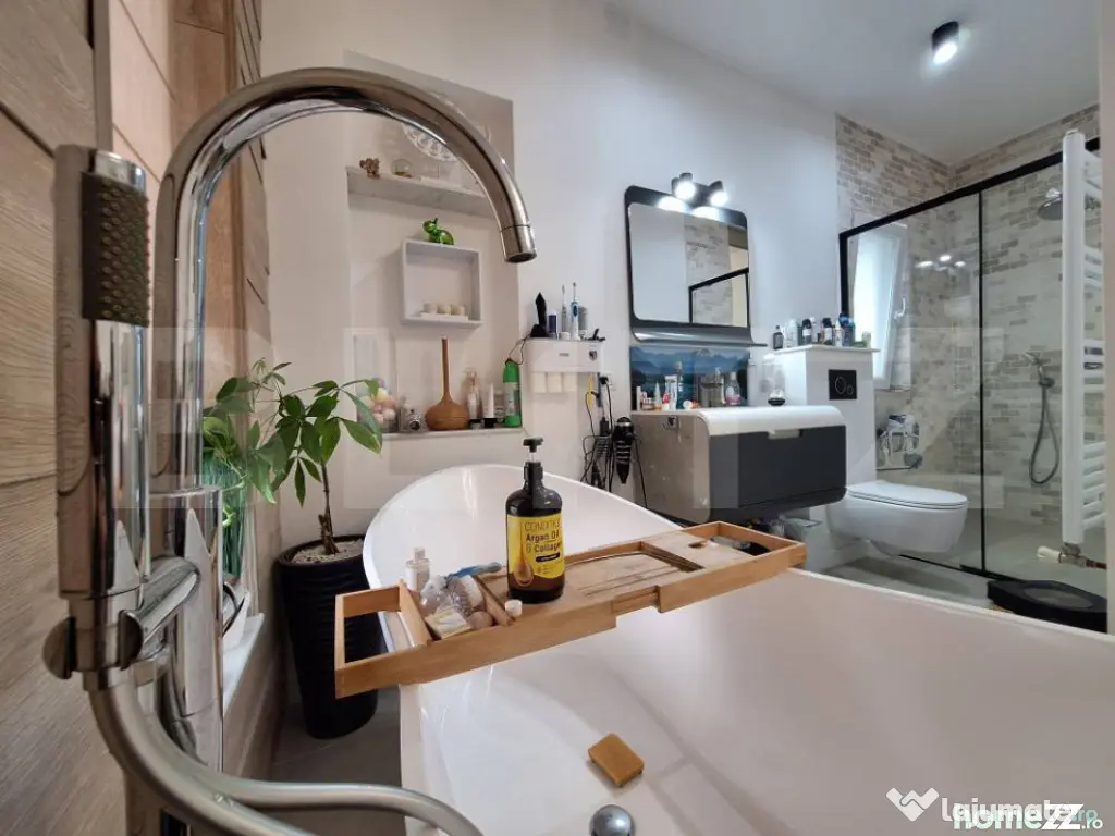Vila de lux, mobilata, utilata, teren superb 1150 mp, piscin - Timisoara (Timis)