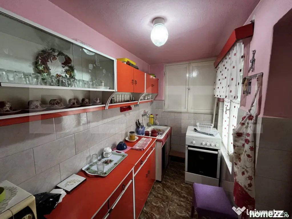 Casa de vanzare, 85mp, zona Micro 14