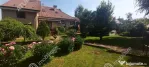 Casa cu 6 camere si 961 mp teren in zona Trei Stejari din Si