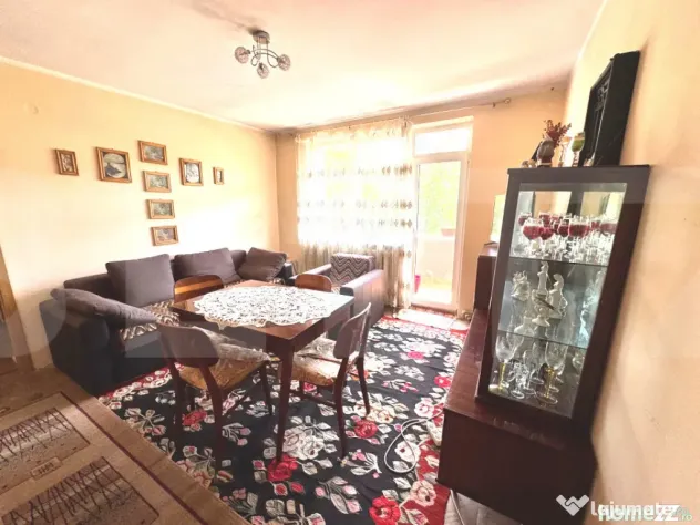 Apartament de 4 camere,zona Complex Bulevard