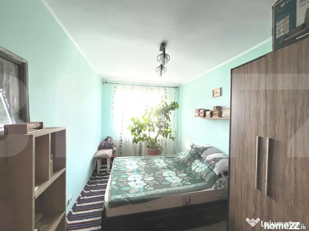 Apartament de 4 camere,zona Complex Bulevard