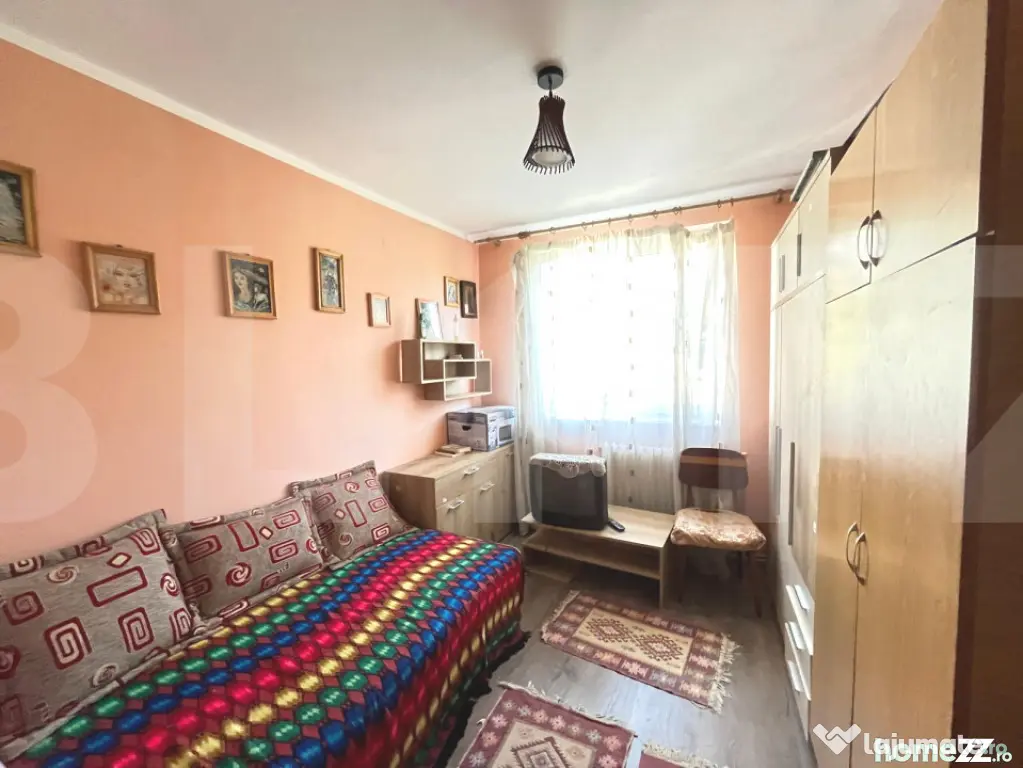 Apartament de 4 camere,zona Complex Bulevard