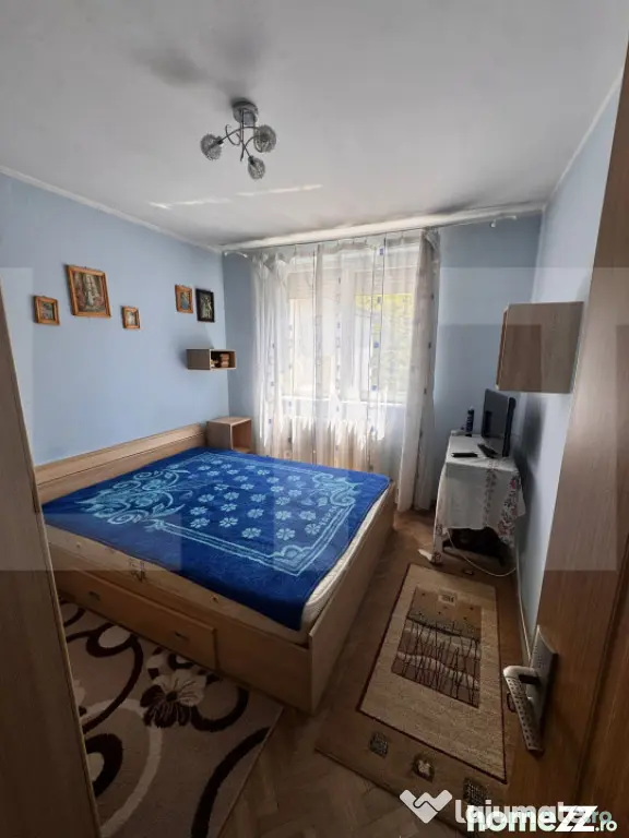 Apartament de 4 camere,zona Complex Bulevard