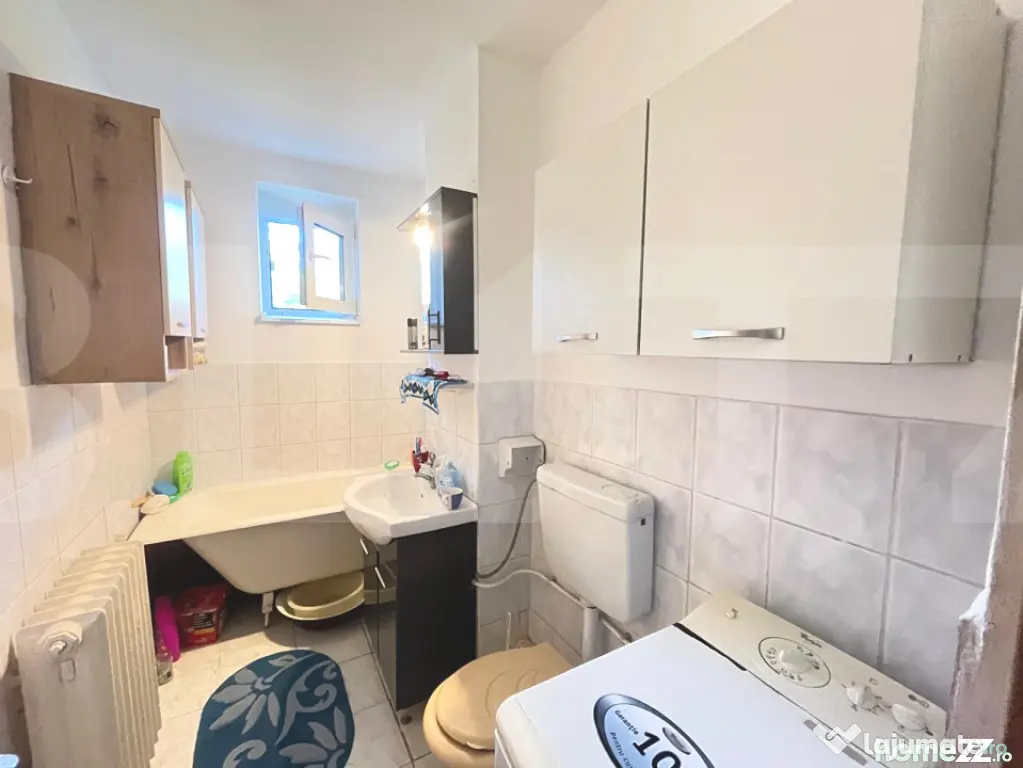 Apartament de 4 camere,zona Complex Bulevard