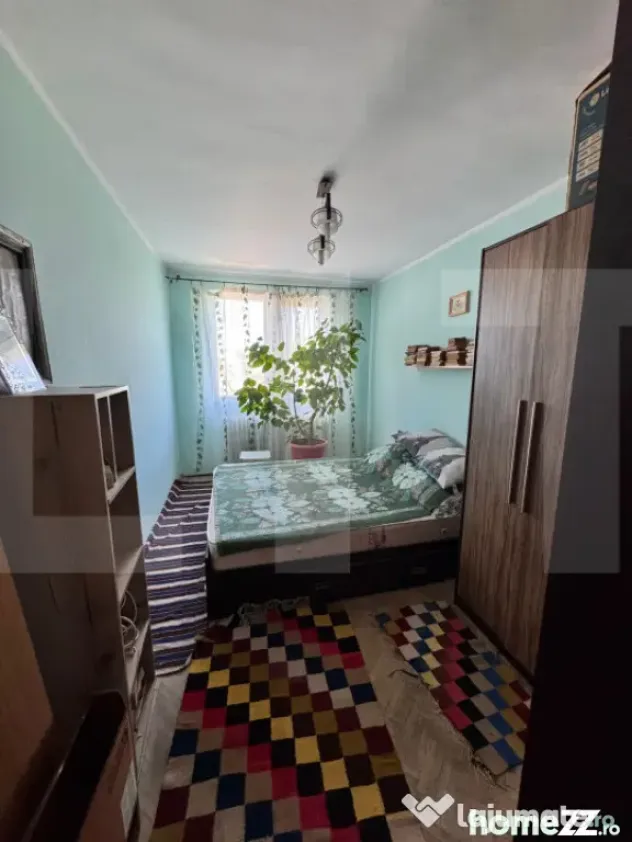 Apartament de 4 camere,zona Complex Bulevard