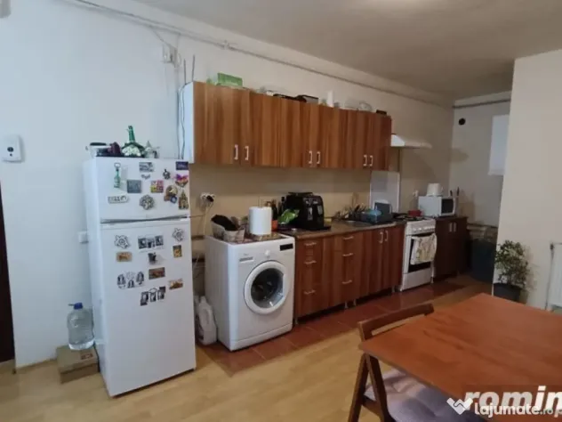 1 camera in zona Soarelui