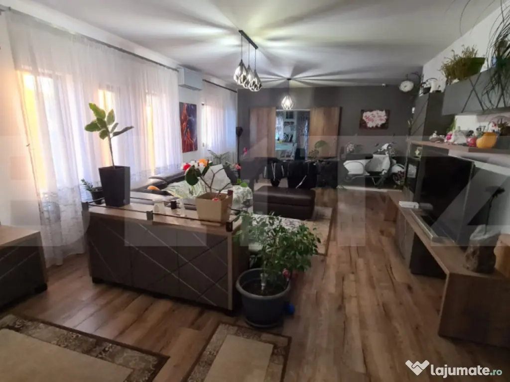 Casă de vânzare , 153 mp, teren 500 mp, Cartierul Marcus