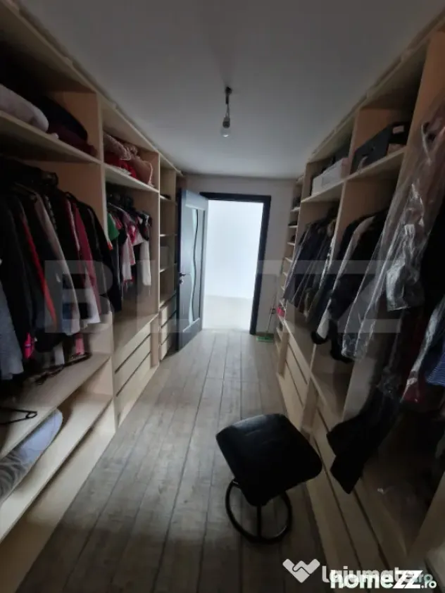 Casă 80% finalizată, 207 mp, teren 2.360 mp — zonă mont