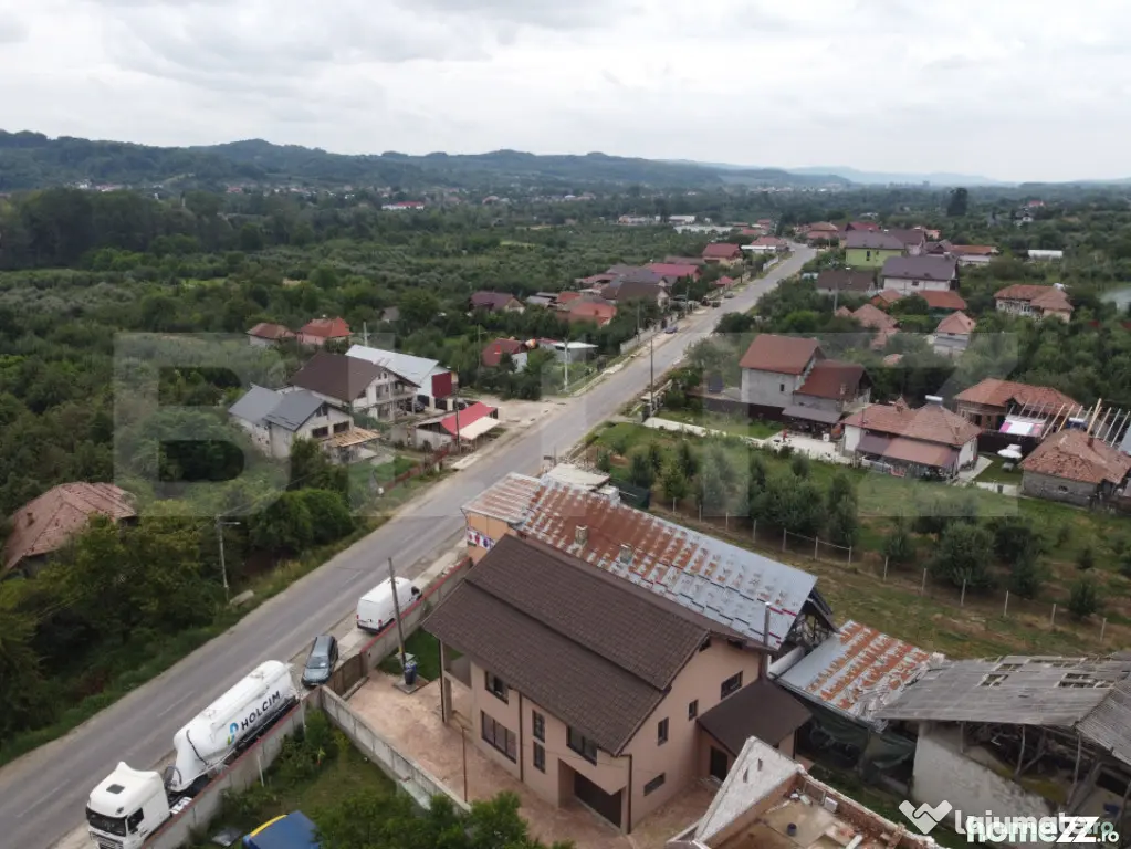 Casă 80% finalizată, 207 mp, teren 2.360 mp — zonă mont