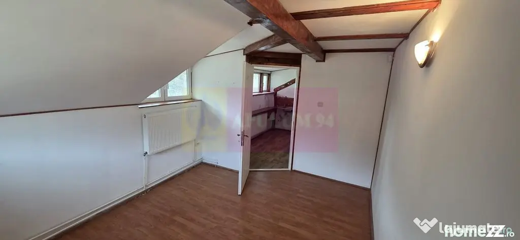 Vila de vanzare cu 5 camere in Busteni