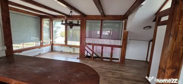Vila de vanzare cu 5 camere in Busteni