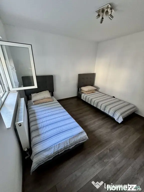 Apartament 3 camere decomandat FAR
