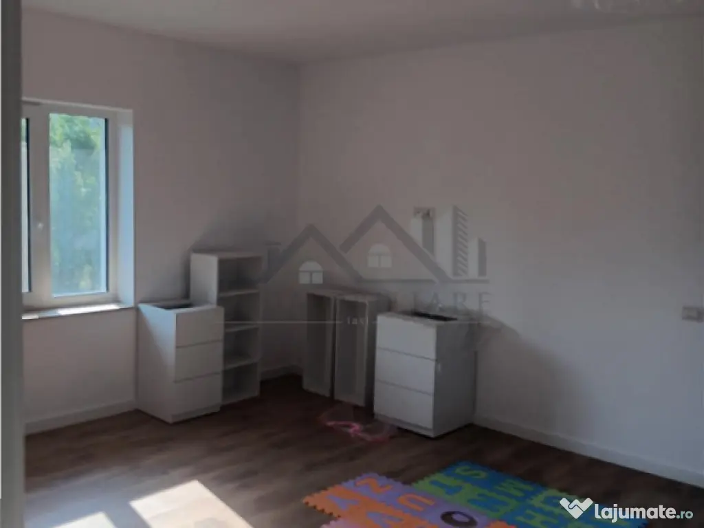 Barnova VILA LUX in spatele Primariei zona exclusivista cu p