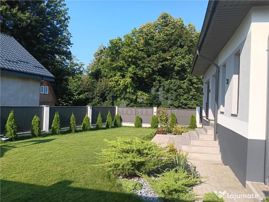 Barnova VILA LUX in spatele Primariei zona exclusivista cu p