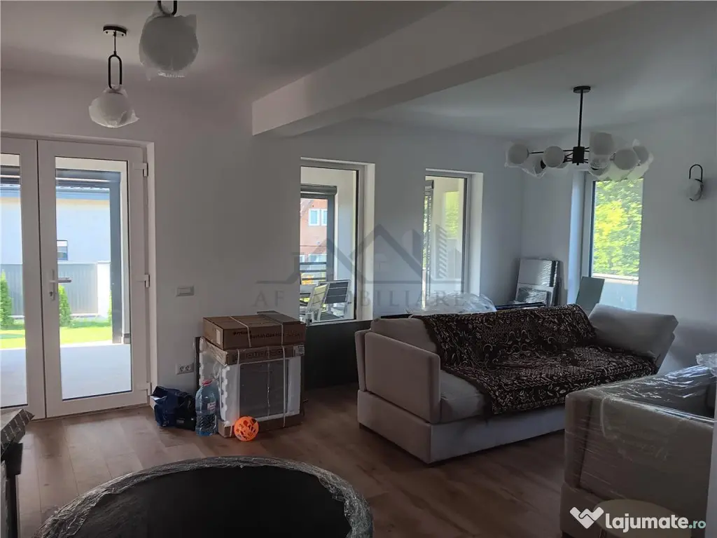 Barnova VILA LUX in spatele Primariei zona exclusivista cu p