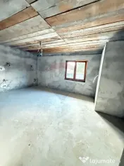 Casă / Vilă cu 5 camere de vânzare în zona Central Gu... 