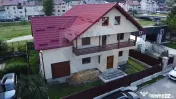 Casă / Vilă cu 5 camere de vânzare în zona Central Gu... 
