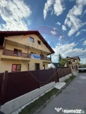 Casă / Vilă cu 5 camere de vânzare în zona Central Gu... 